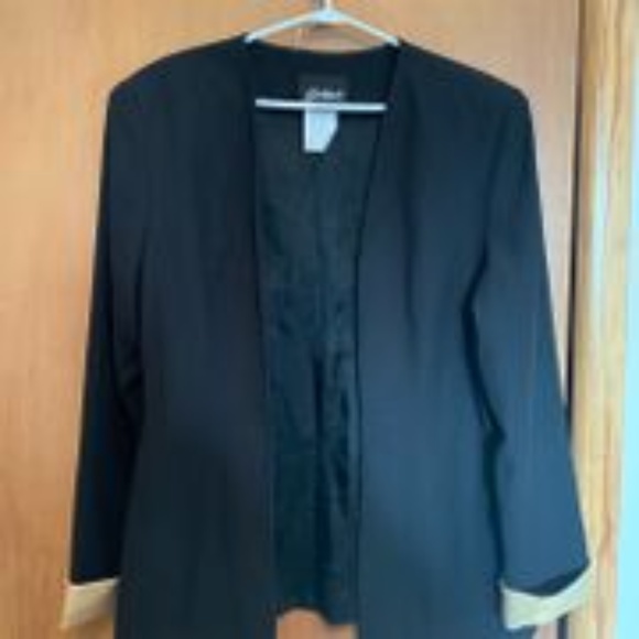 GOLD & BLACK Elegant Suit 3 PC Set - Picture 2 of 5